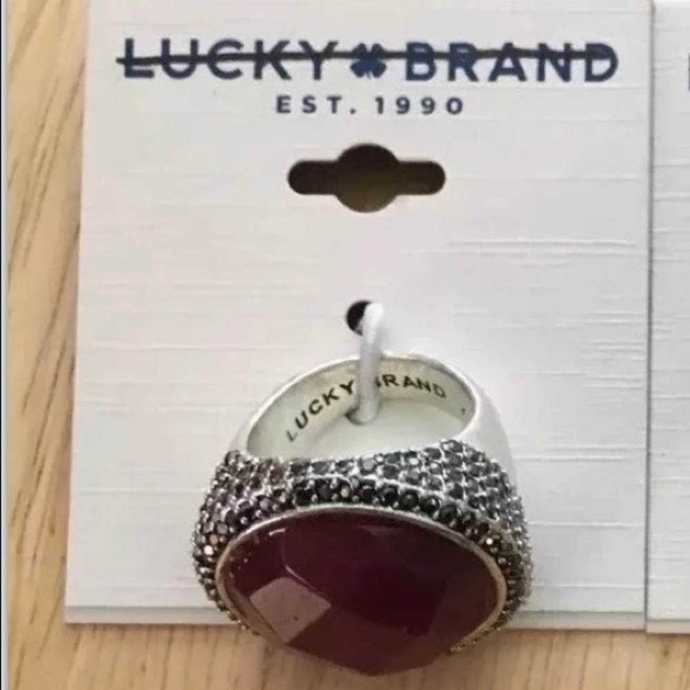 Lucky Brand Silvertone Semi Precious Round Size 7